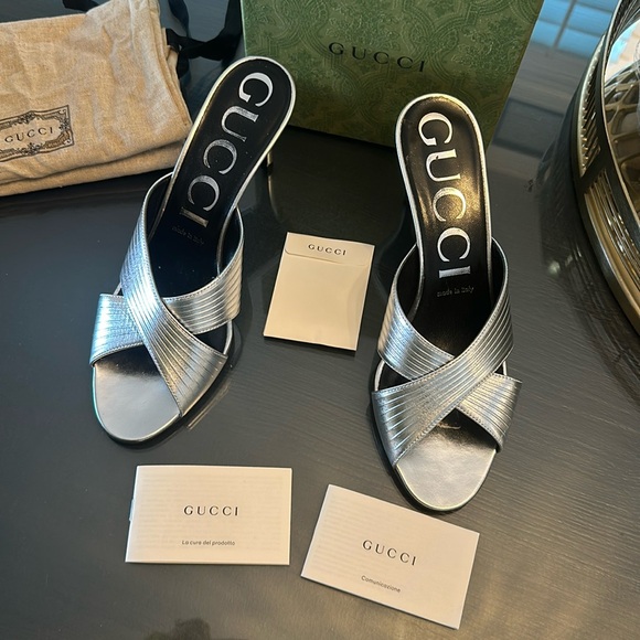 Gucci Shoes - Gucci Logo Nappa Silk Metallic Leather Sandals in Argento